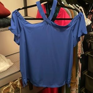 Loft crisscross neck with off shoulder sleeve blouse!